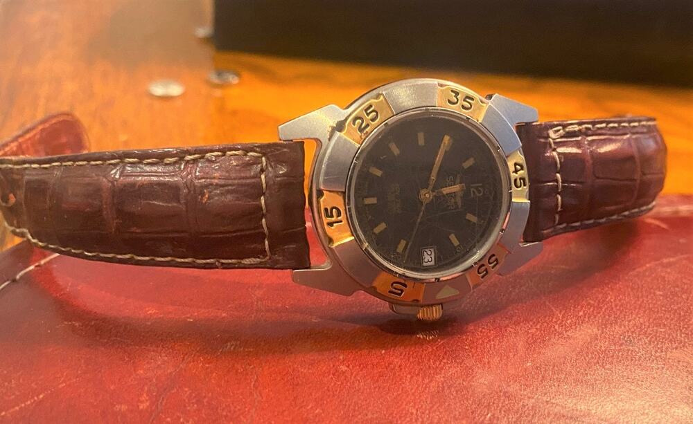 VTG Unisex Sensor ADV2500 Swiss Watch, WR 100M